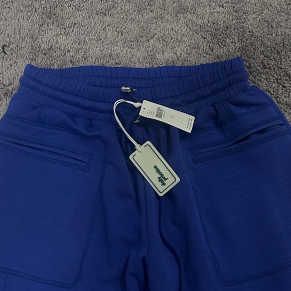 Daily Practice Anthropologie Cargo Sweatpants NEW! With tags. Small - Picture 7 of 8